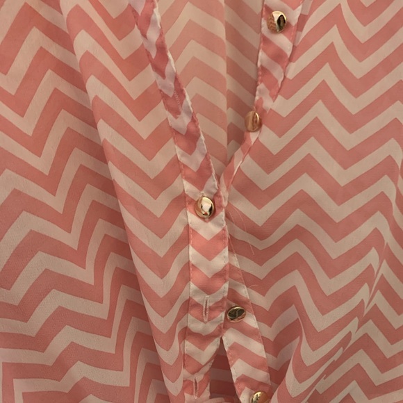 Medium Candies Blouse with tie front - Picture 2 of 5